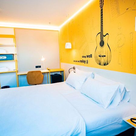 Отель Ibis Styles Sibiu Arsenal Экстерьер фото