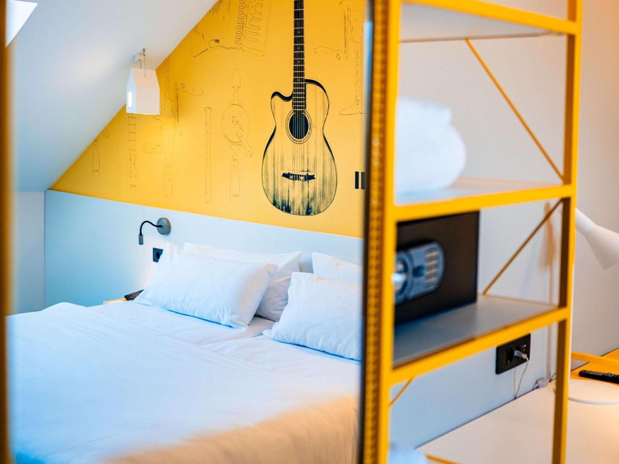 Отель Ibis Styles Sibiu Arsenal Экстерьер фото