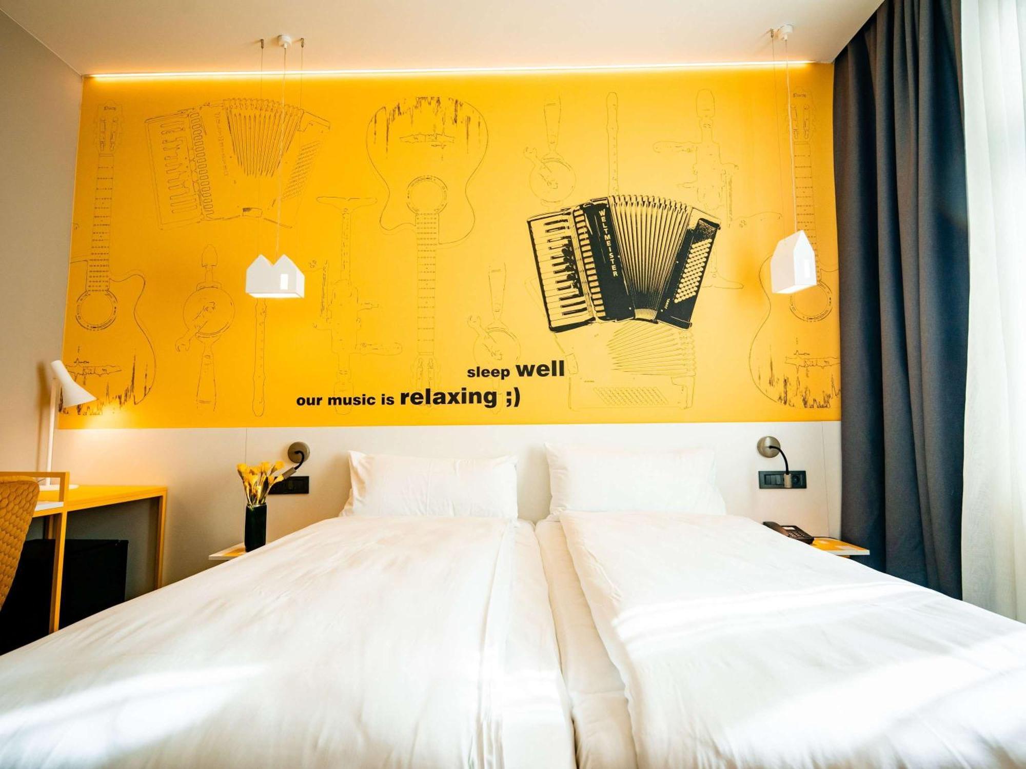 Отель Ibis Styles Sibiu Arsenal Экстерьер фото