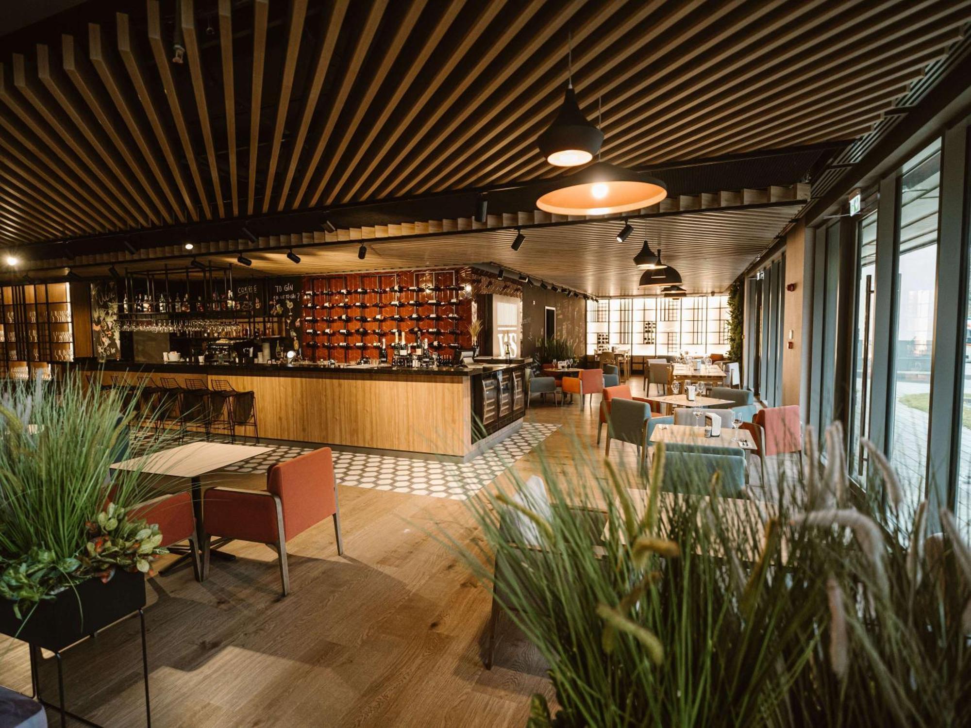 Отель Ibis Styles Sibiu Arsenal Экстерьер фото