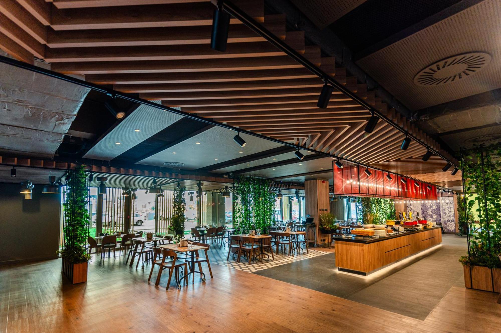 Отель Ibis Styles Sibiu Arsenal Экстерьер фото