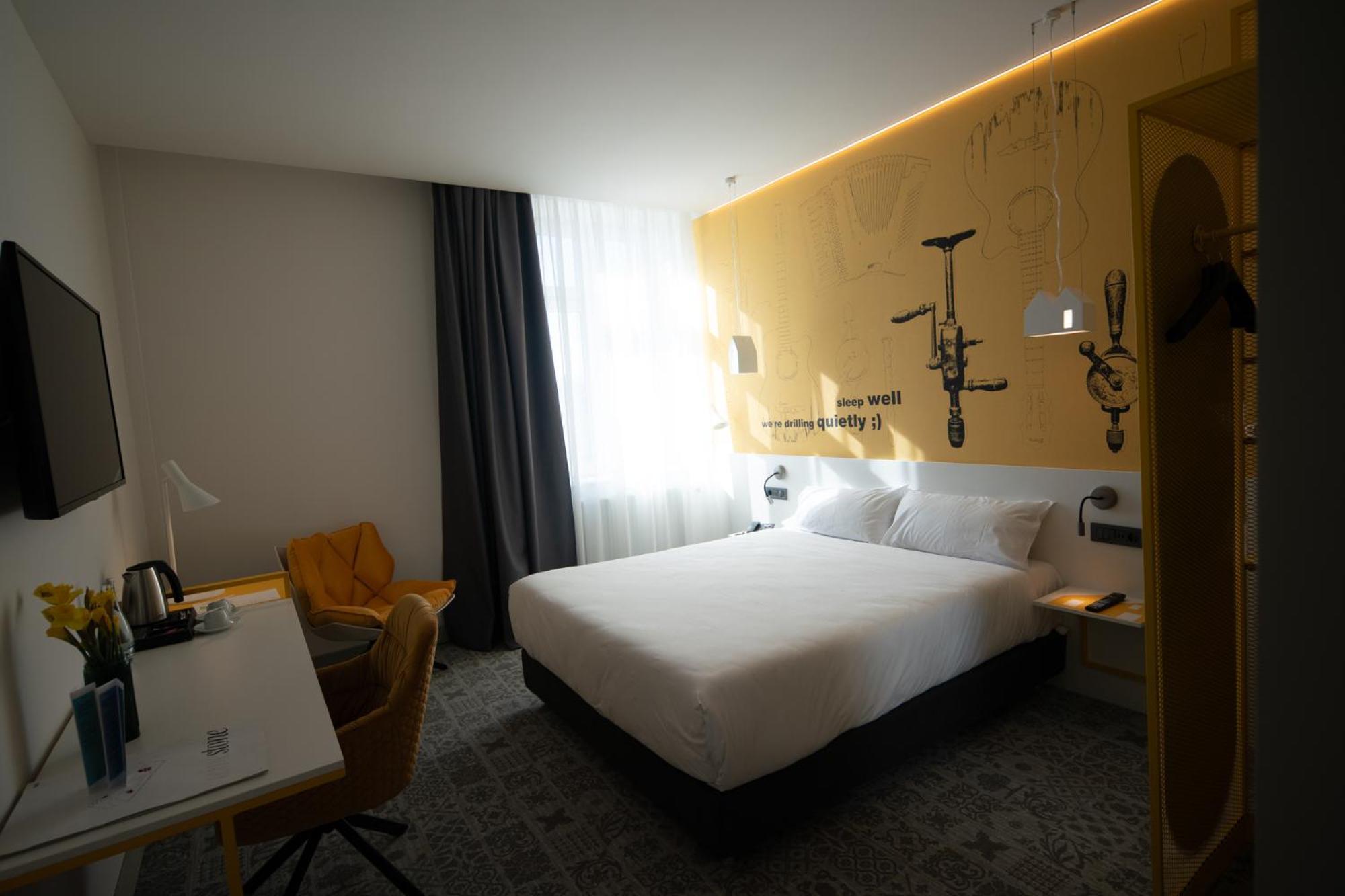 Отель Ibis Styles Sibiu Arsenal Экстерьер фото