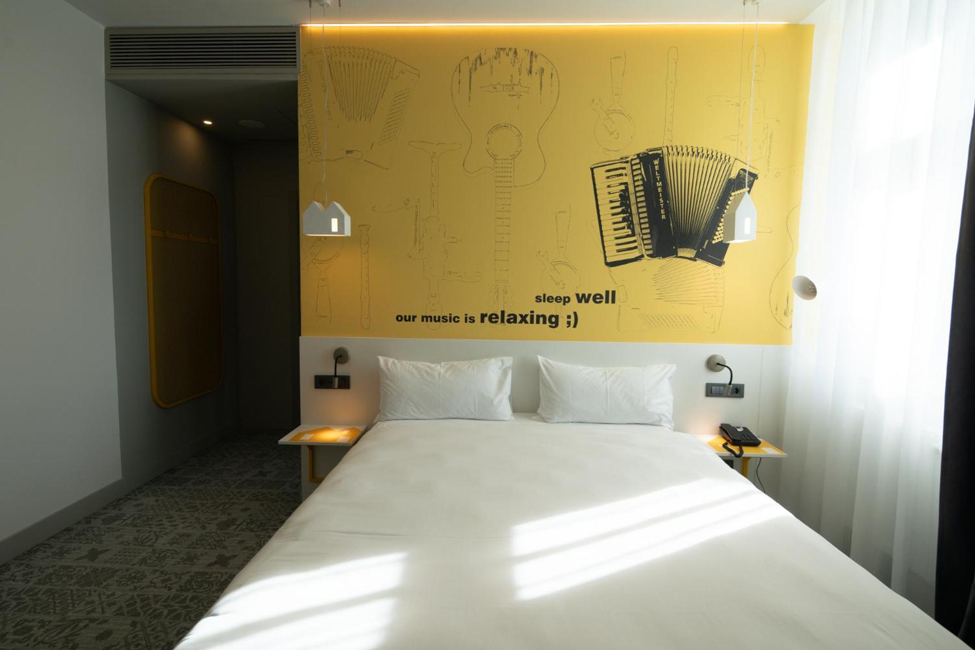 Отель Ibis Styles Sibiu Arsenal Экстерьер фото